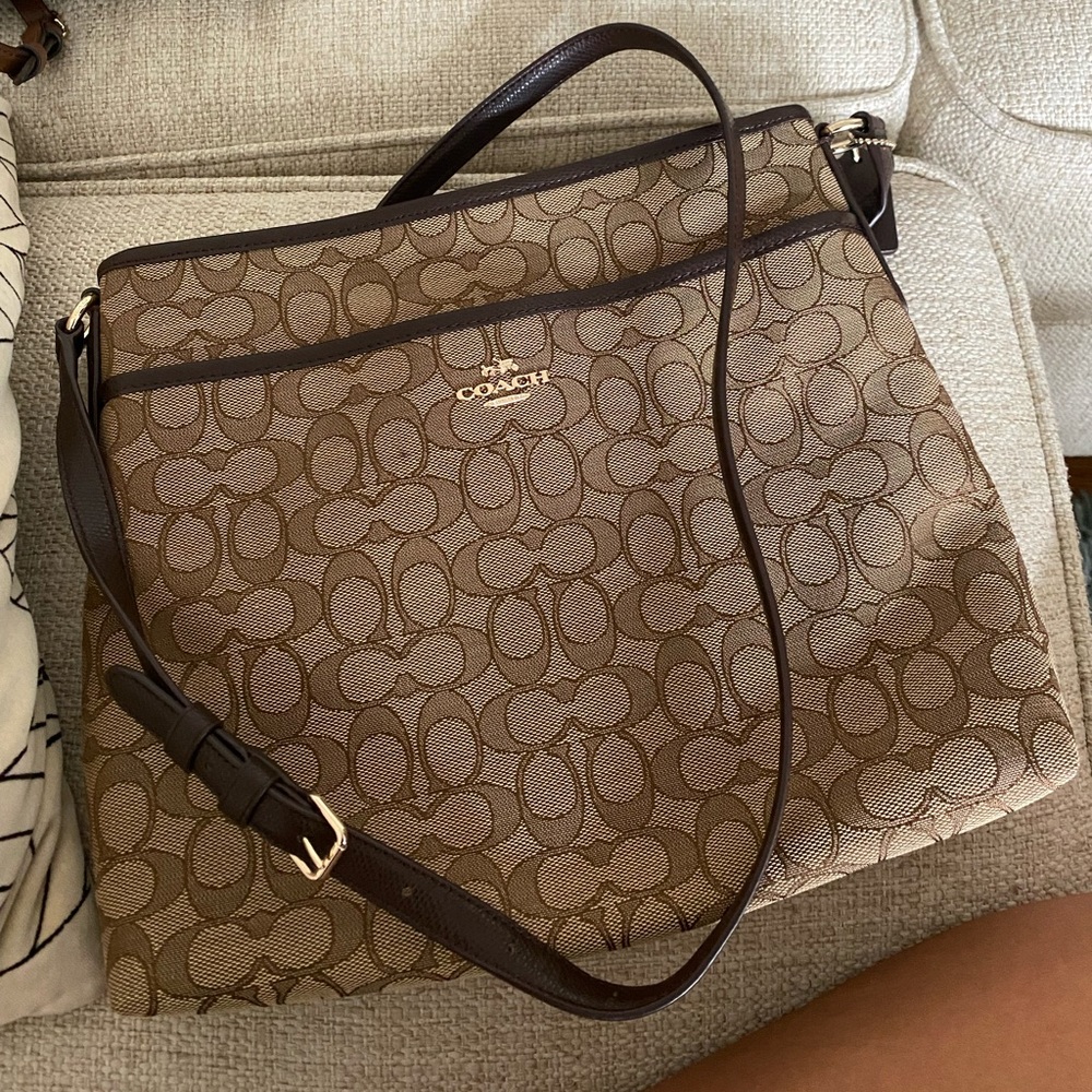 Shoulder bag
